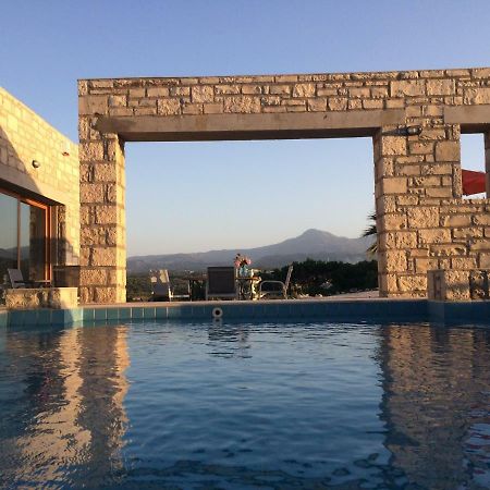 Villa Ypsilon Karotí Екстериор снимка