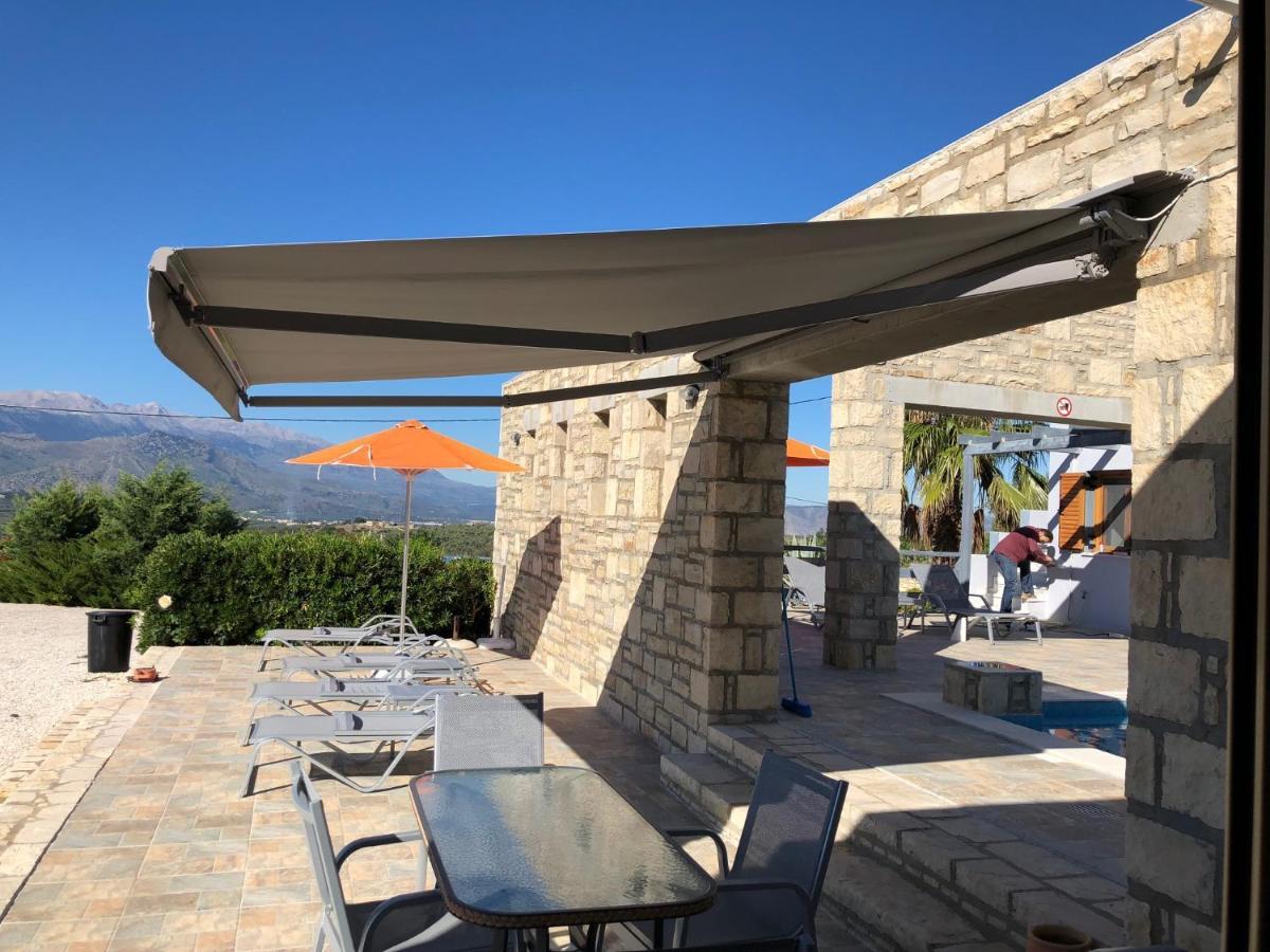 Villa Ypsilon Karotí Екстериор снимка