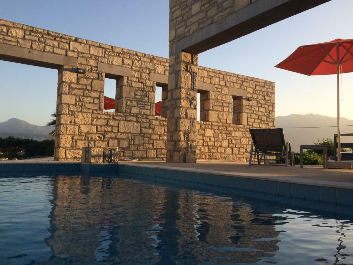 Villa Ypsilon Karotí Екстериор снимка