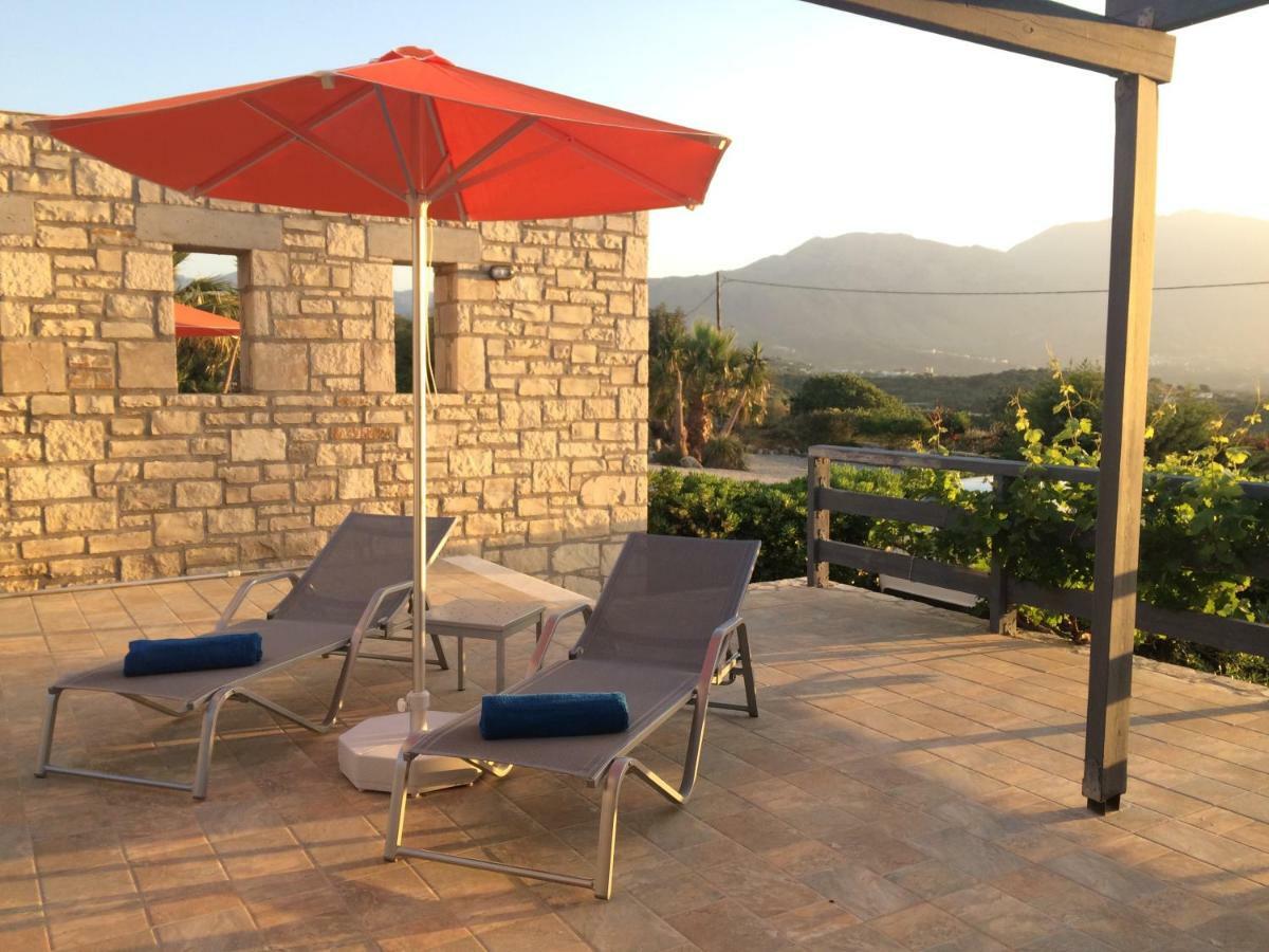 Villa Ypsilon Karotí Екстериор снимка