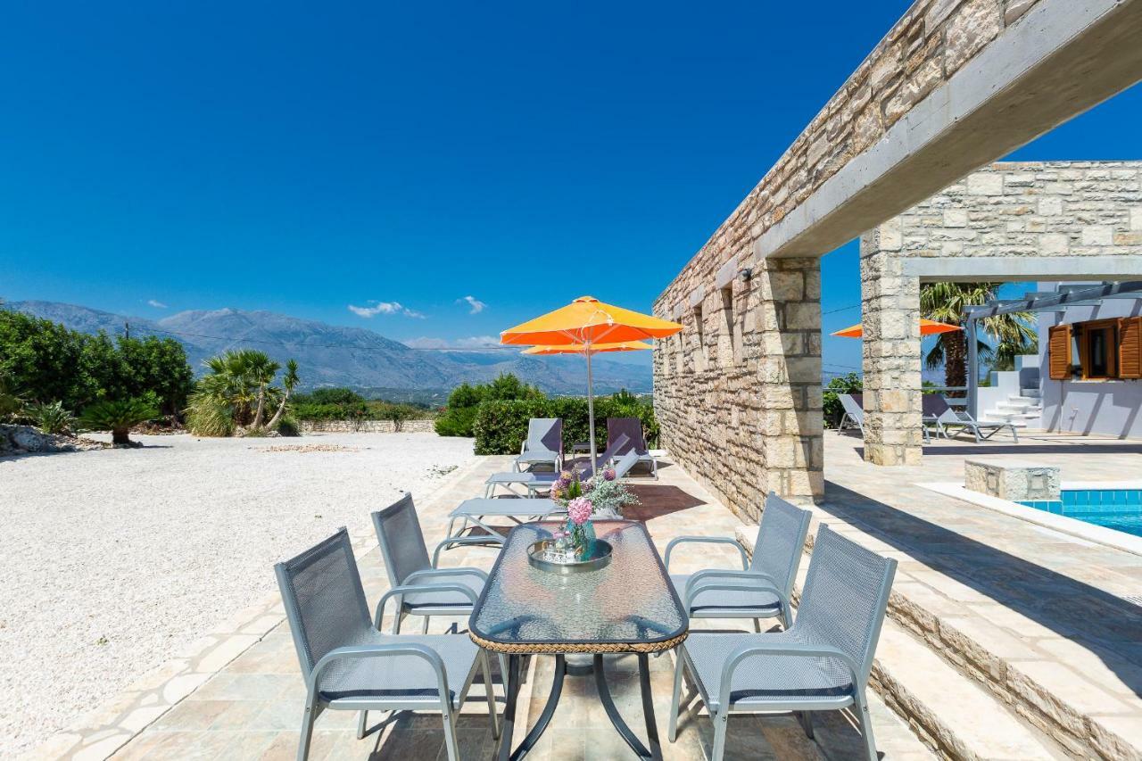Villa Ypsilon Karotí Екстериор снимка