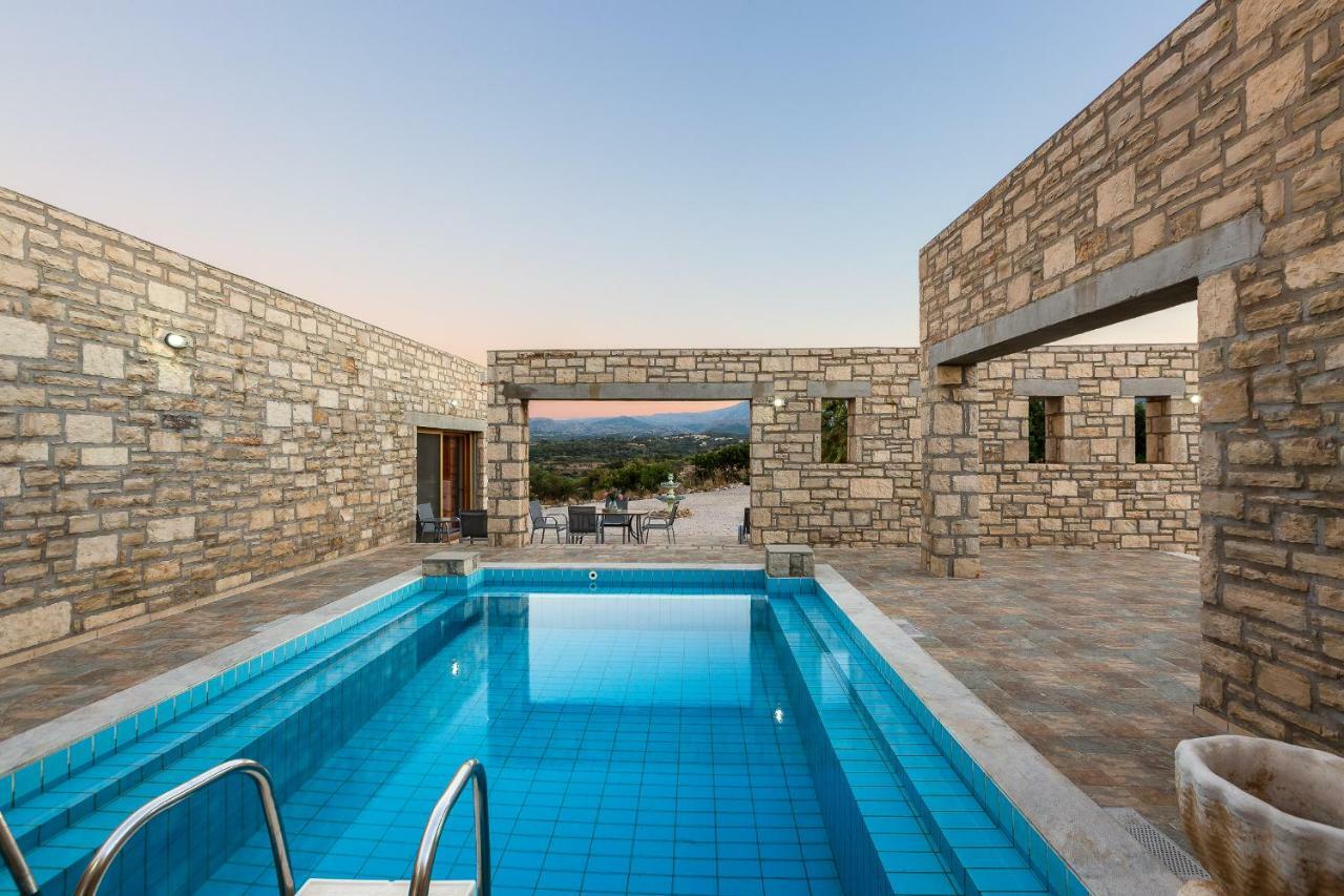 Villa Ypsilon Karotí Екстериор снимка