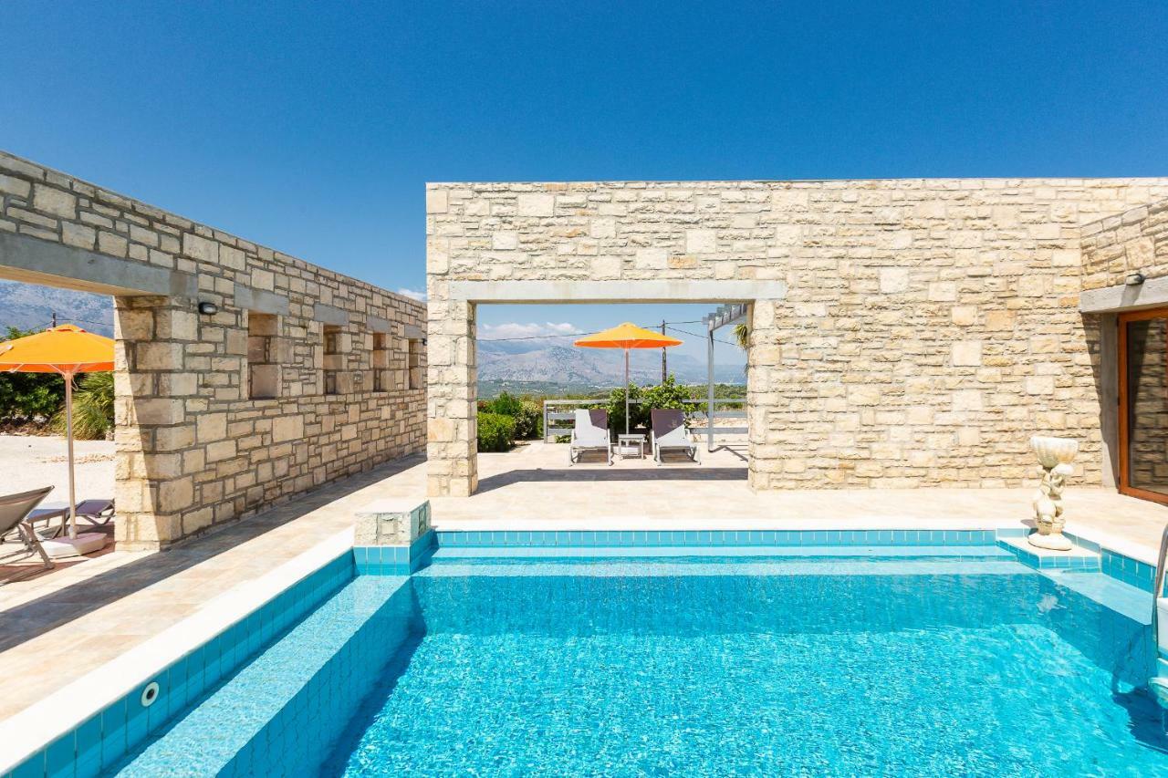 Villa Ypsilon Karotí Екстериор снимка