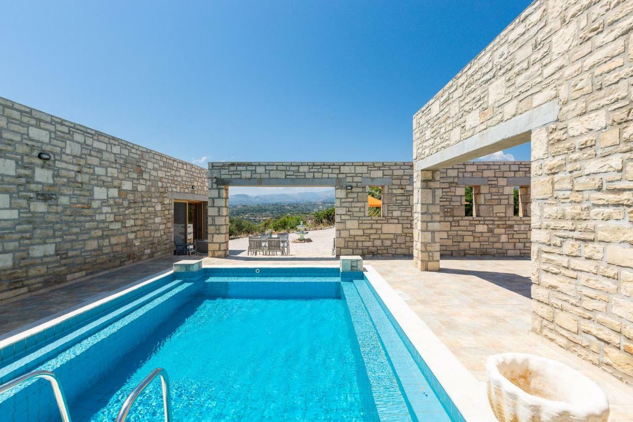 Villa Ypsilon Karotí Екстериор снимка