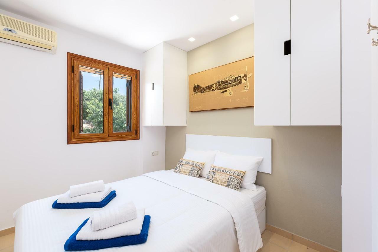 Villa Ypsilon Karotí Екстериор снимка
